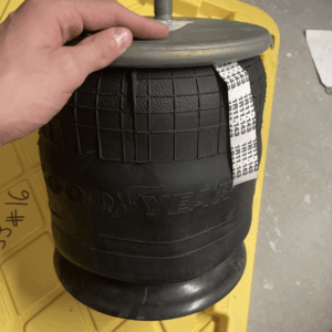 1r11-143 Bolsa De Aire Motriz Mci G4500 Marca Goodyear